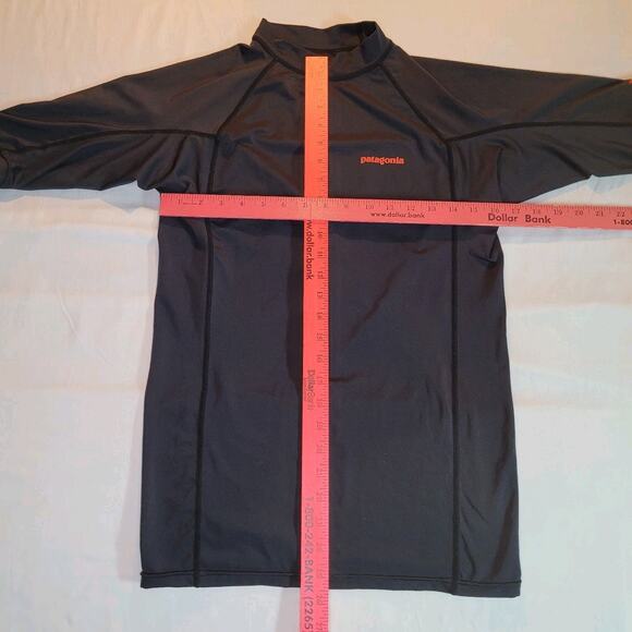 Patagonia Shirt Mens Large Rash Guard Black UPF 50 Short Sleeve Surf Stretch - Picture 7 of 12